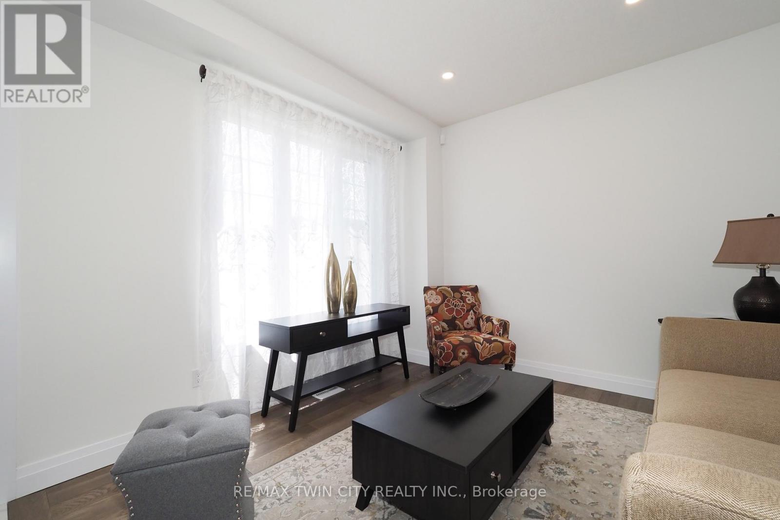 217 Jeffrey Place Property Photo 8