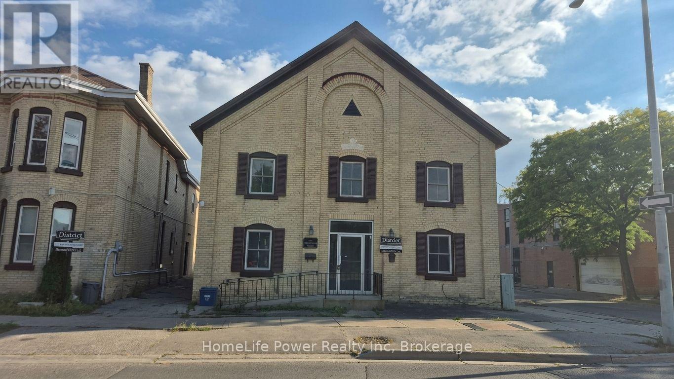 1u - 35 Wellington Street Property Photo 1