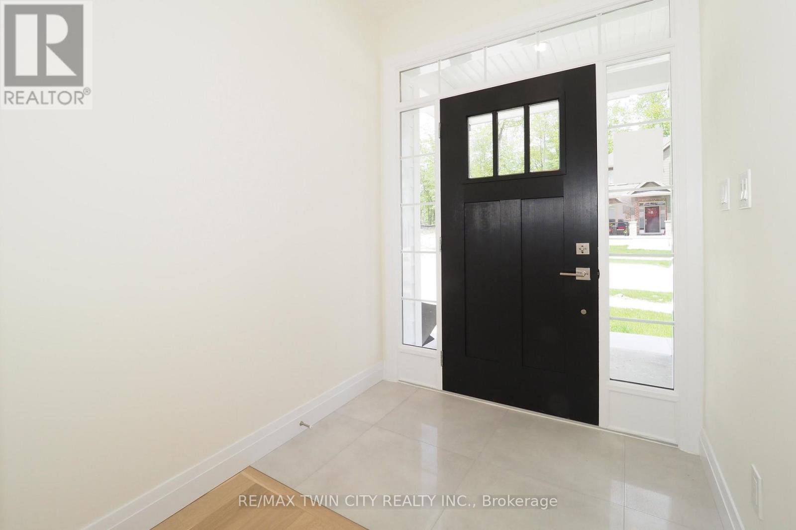 220 Jeffrey Place Property Photo 3