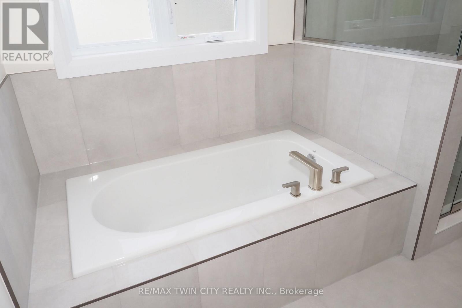 220 Jeffrey Place Property Photo 26