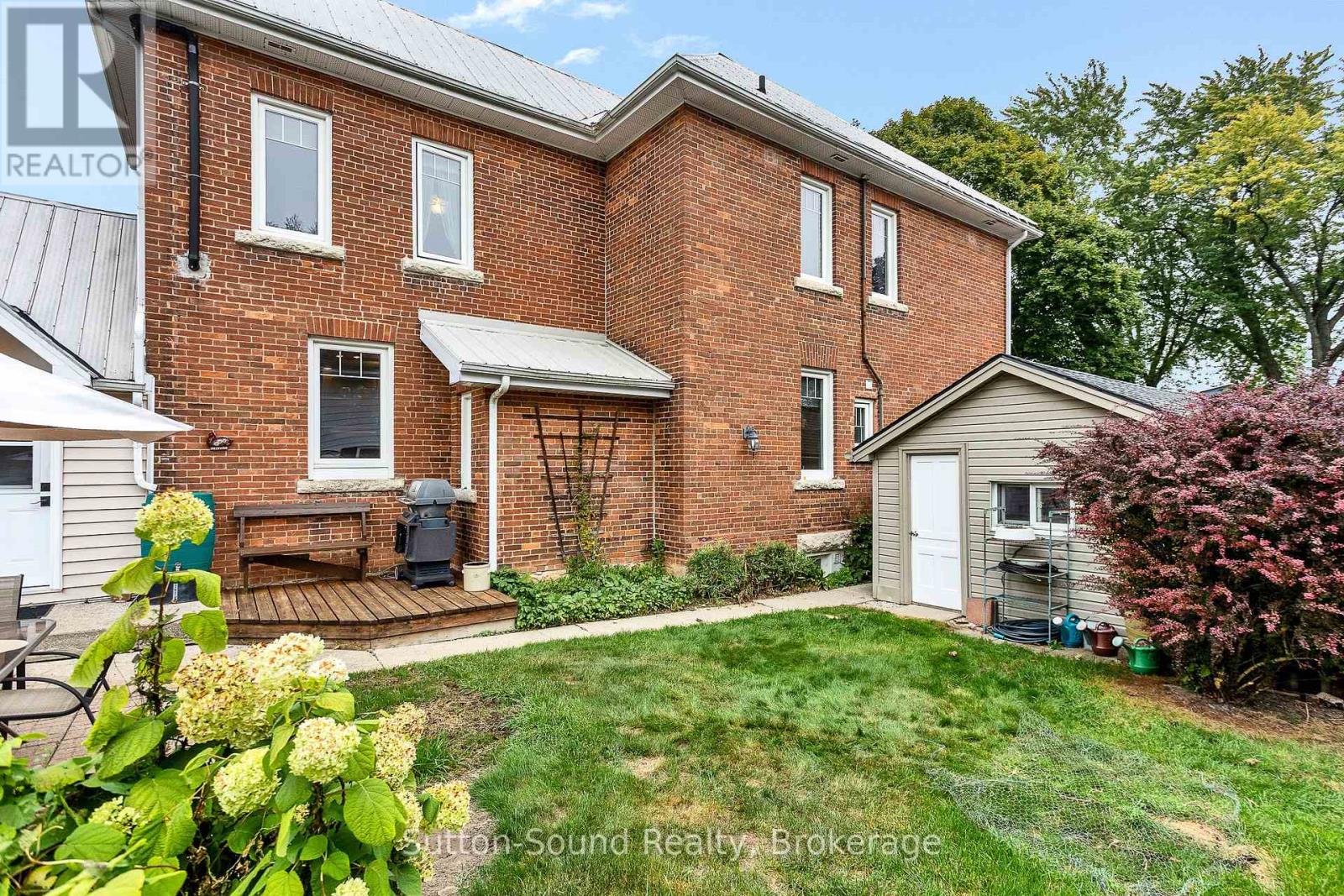 2344 3rd Avenue W Property Photo 7