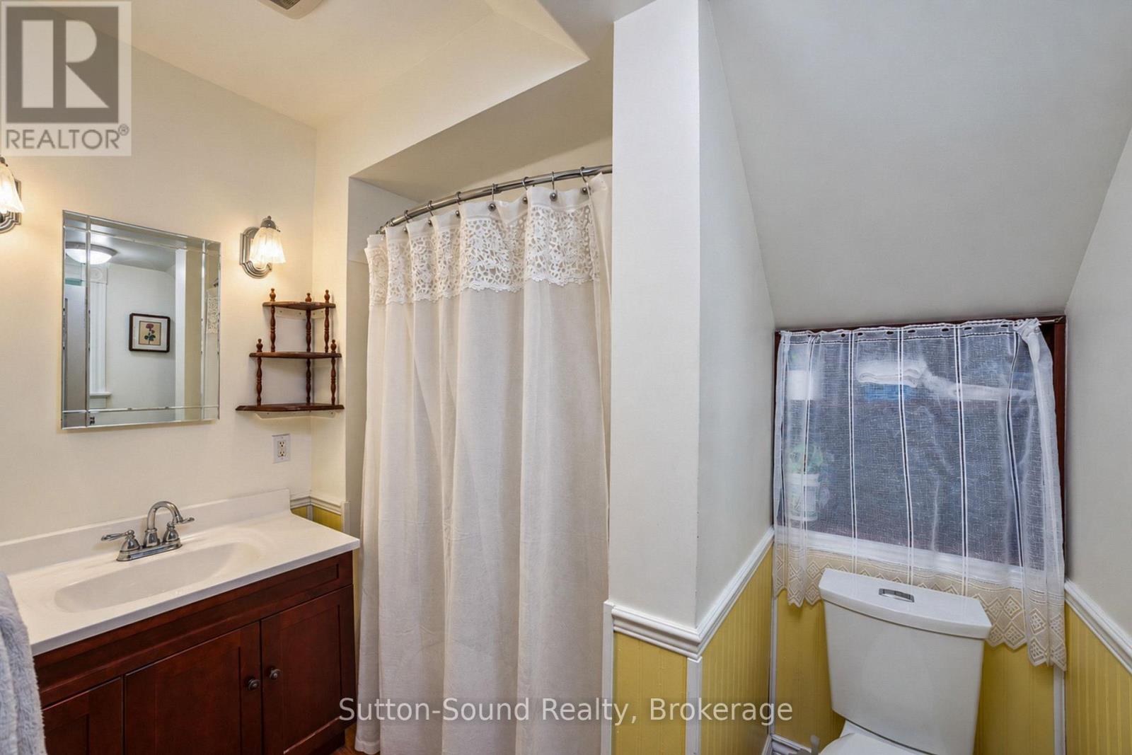 2344 3rd Avenue W Property Photo 26