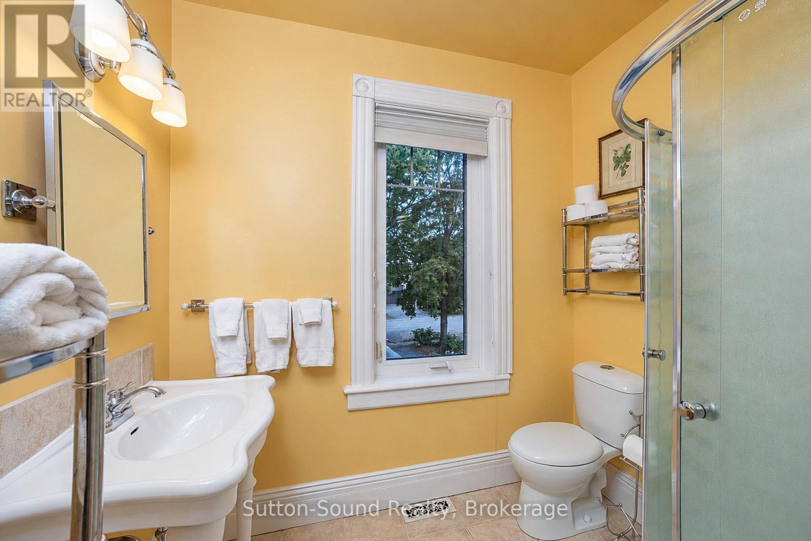 2344 3rd Avenue W Property Photo 32