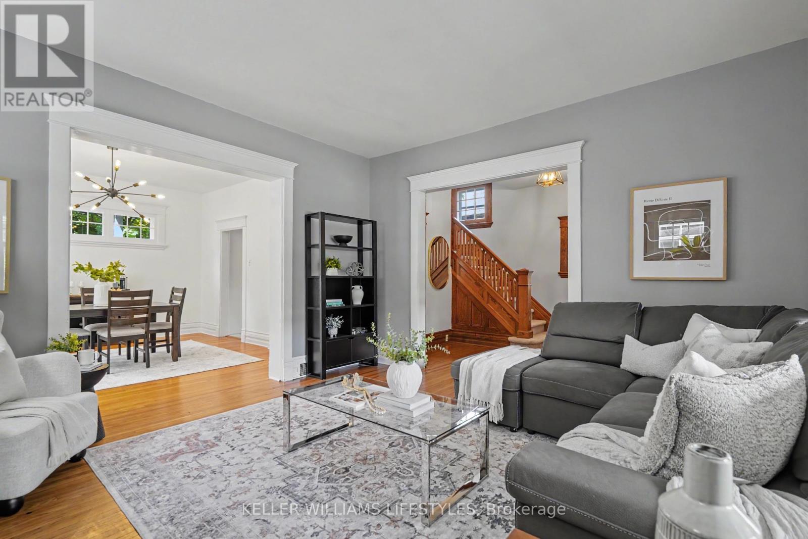 31 Gerrard Street Property Photo 8