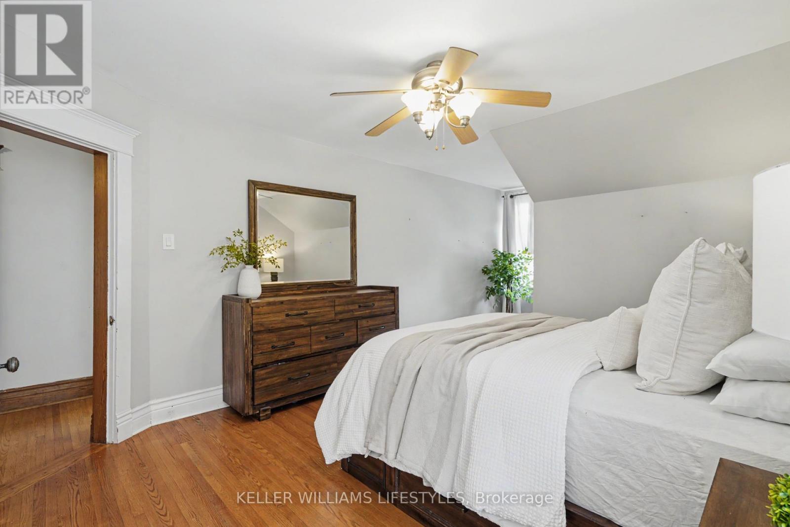 31 Gerrard Street Property Photo 19