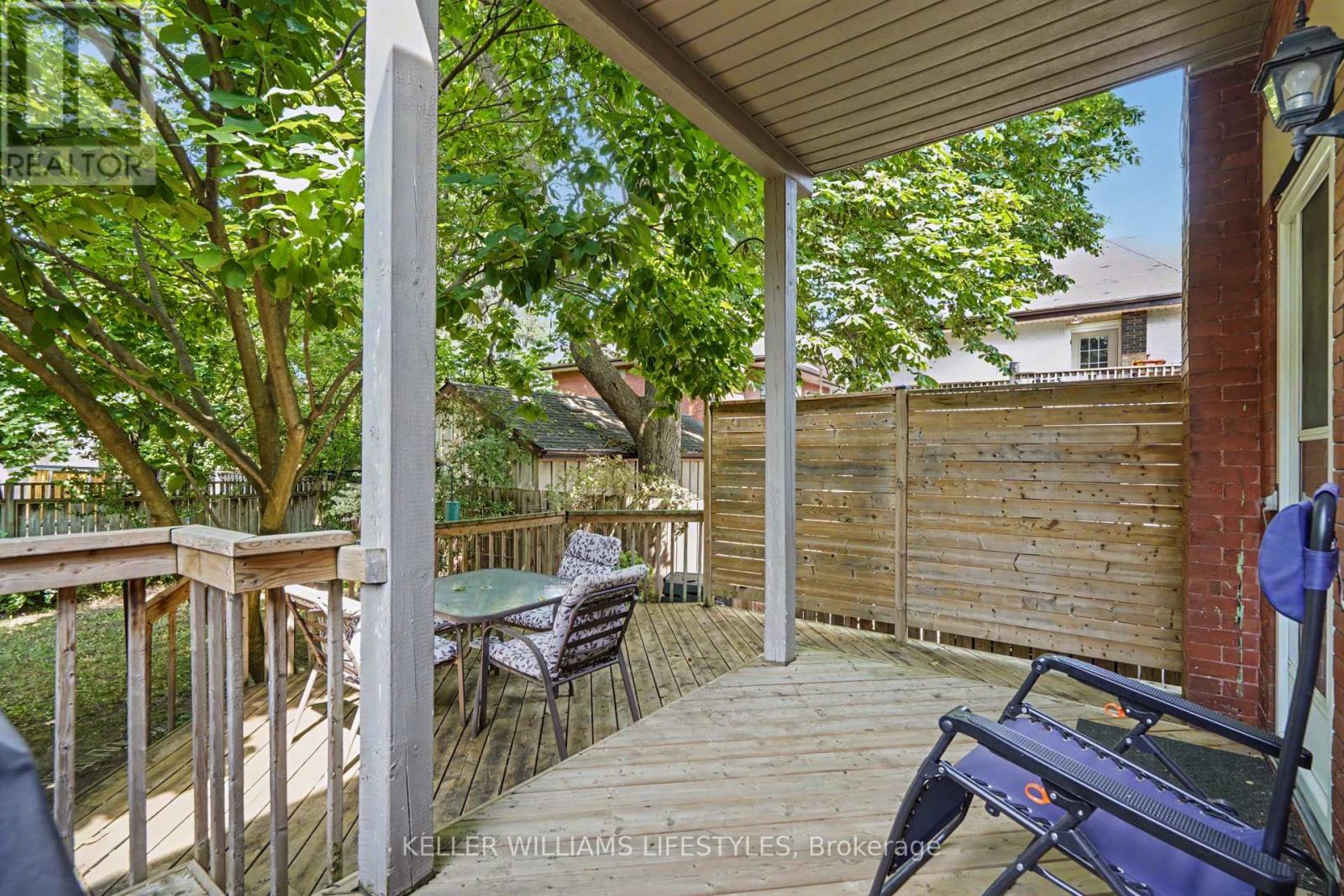 31 Gerrard Street Property Photo 37