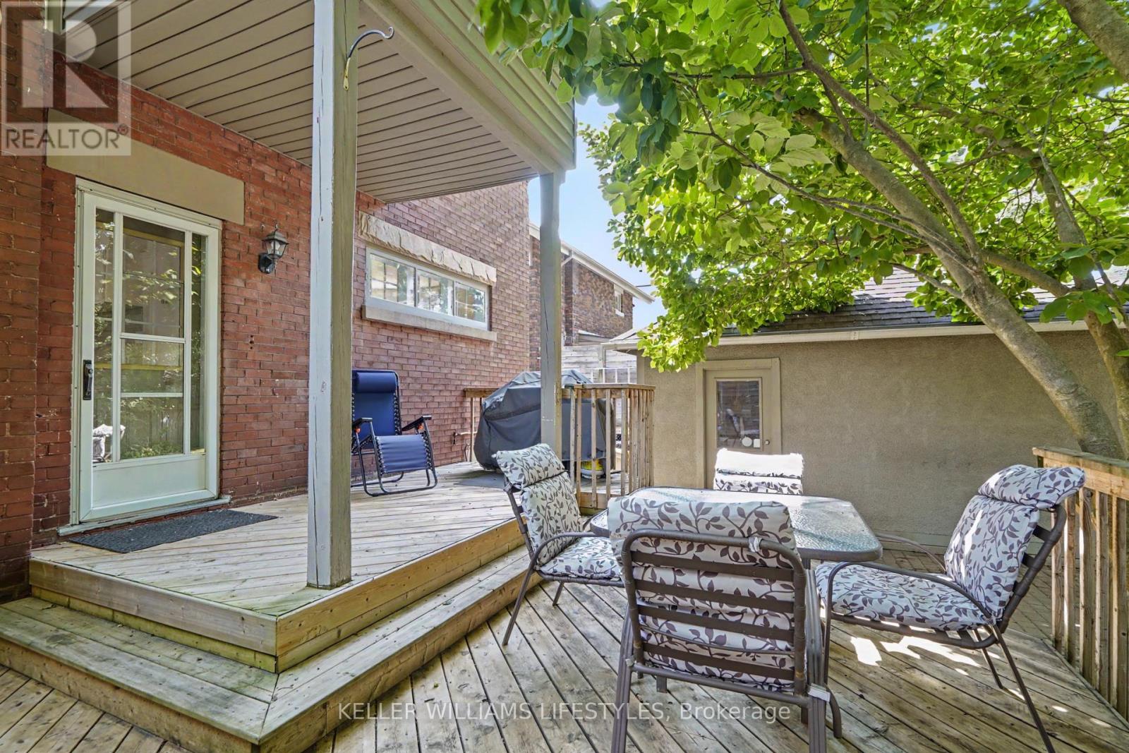 31 Gerrard Street Property Photo 39