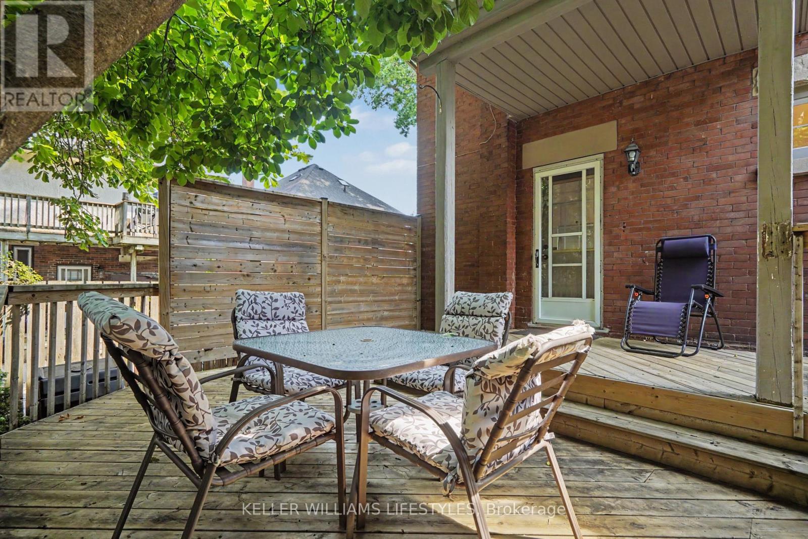 31 Gerrard Street Property Photo 40