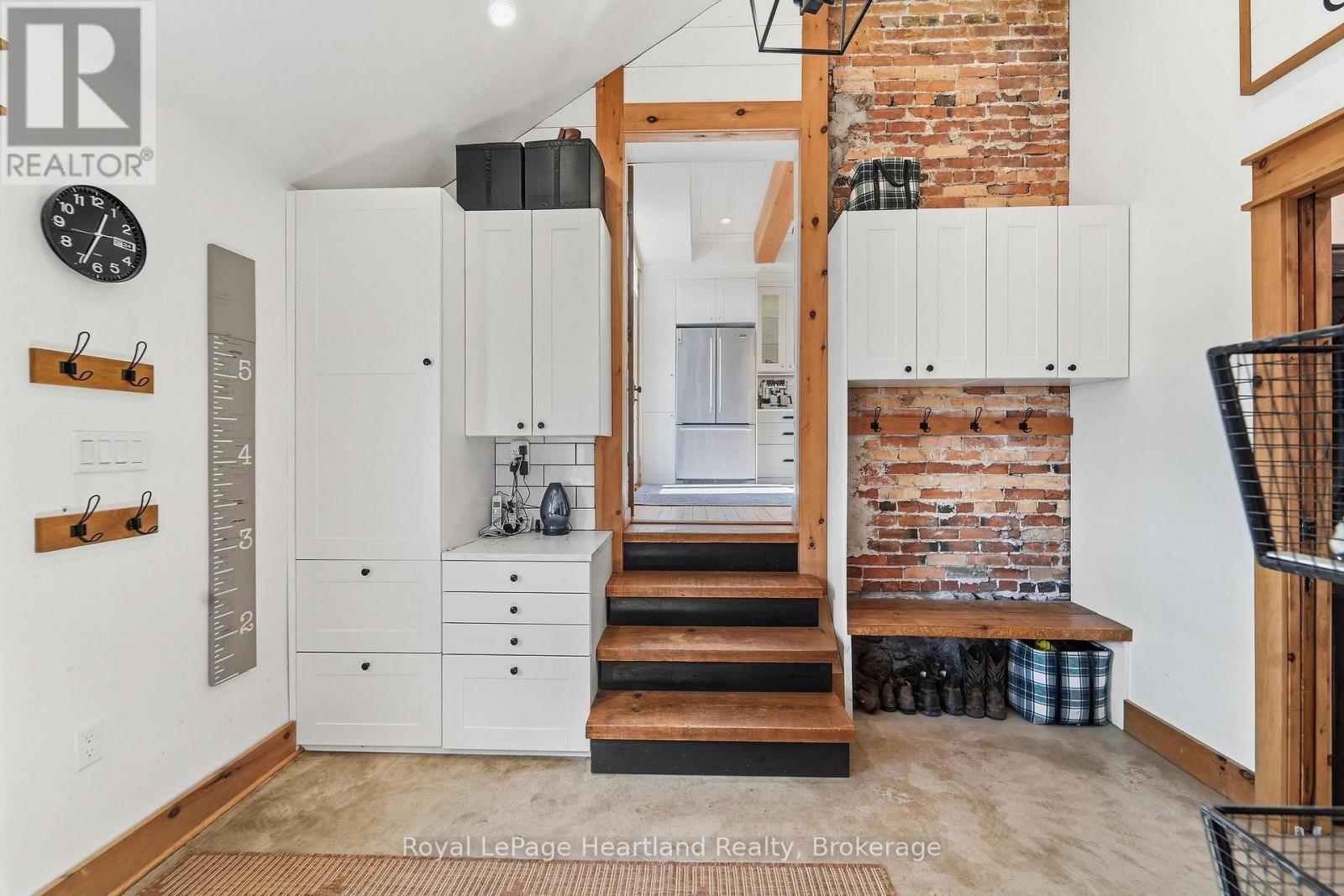 73080 Airport Line Property Photo 6