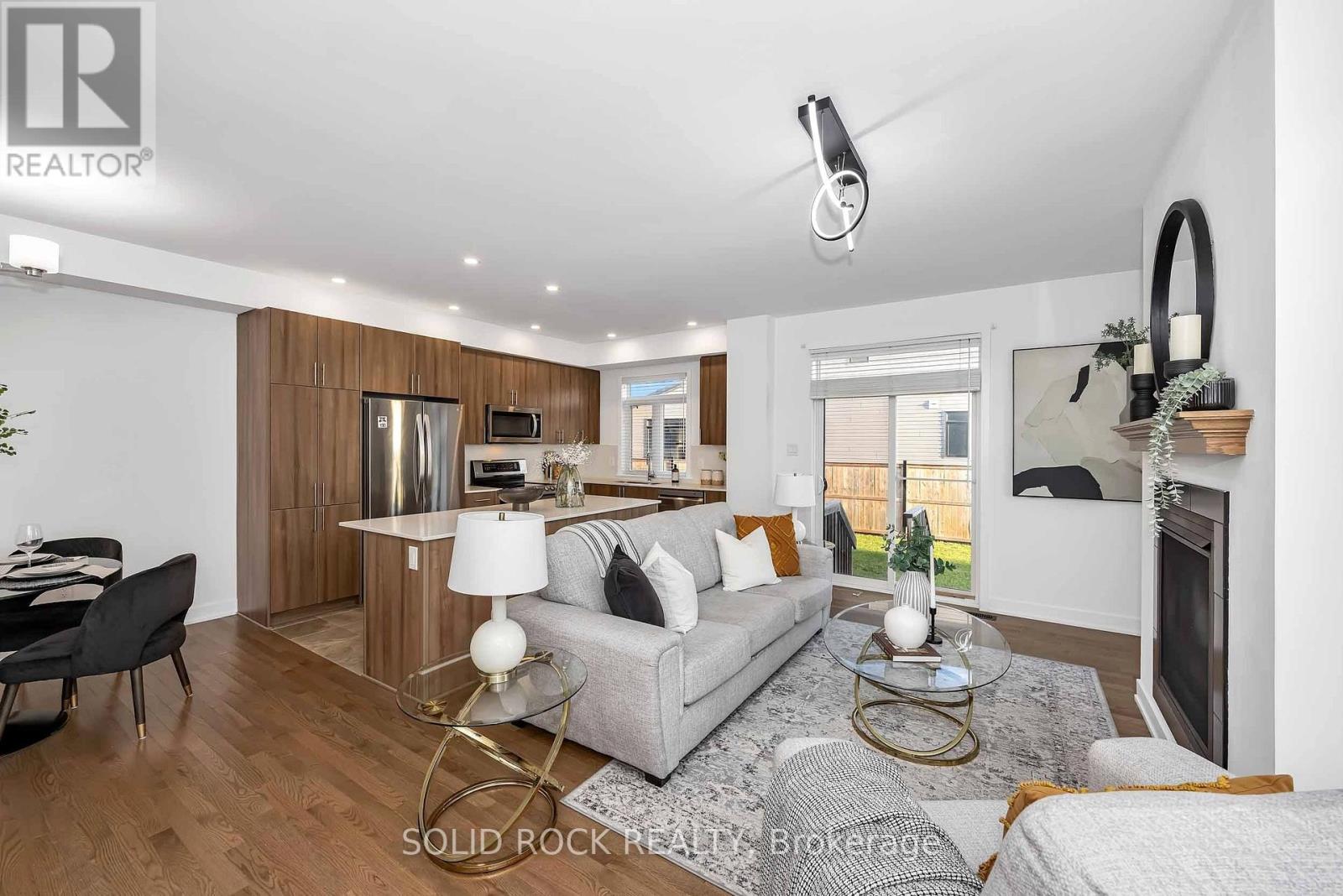 859 Solarium Avenue E Property Photo 7