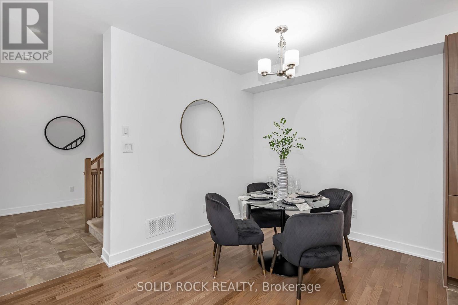 859 Solarium Avenue E Property Photo 14