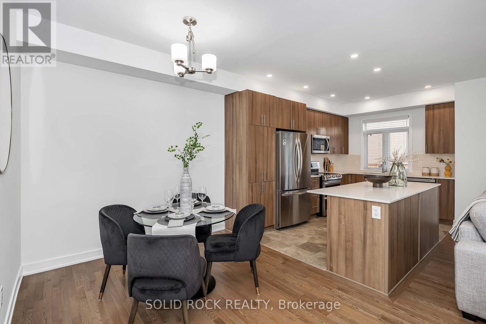 859 Solarium Avenue E Property Photo 15