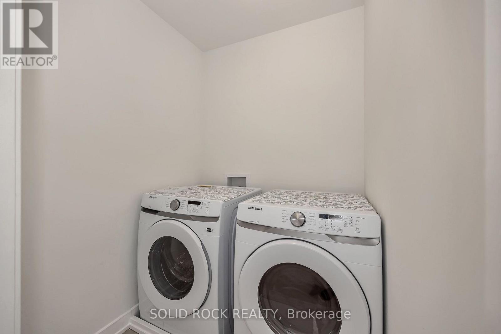 859 Solarium Avenue E Property Photo 31