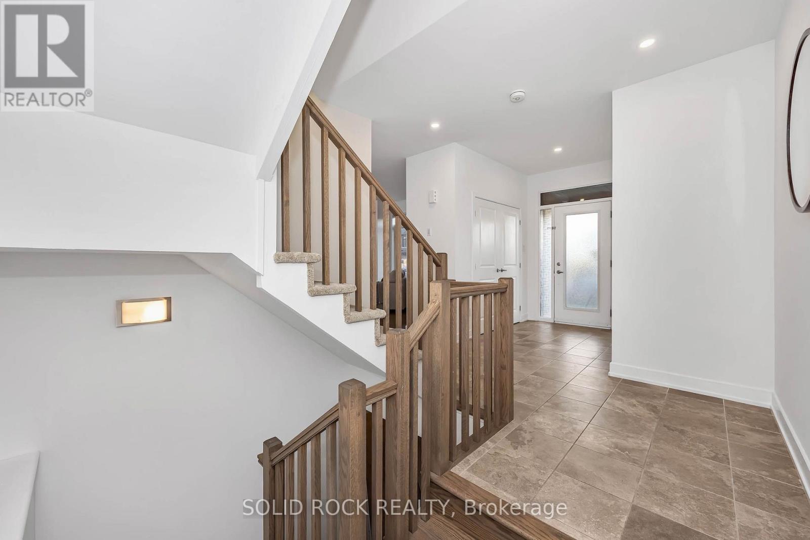859 Solarium Avenue E Property Photo 32