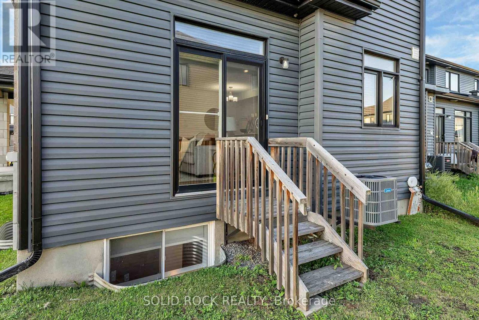 859 Solarium Avenue E Property Photo 36