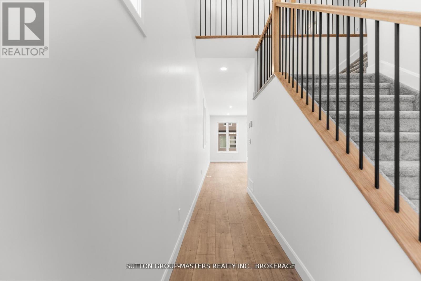 216 Superior Drive Property Photo 5