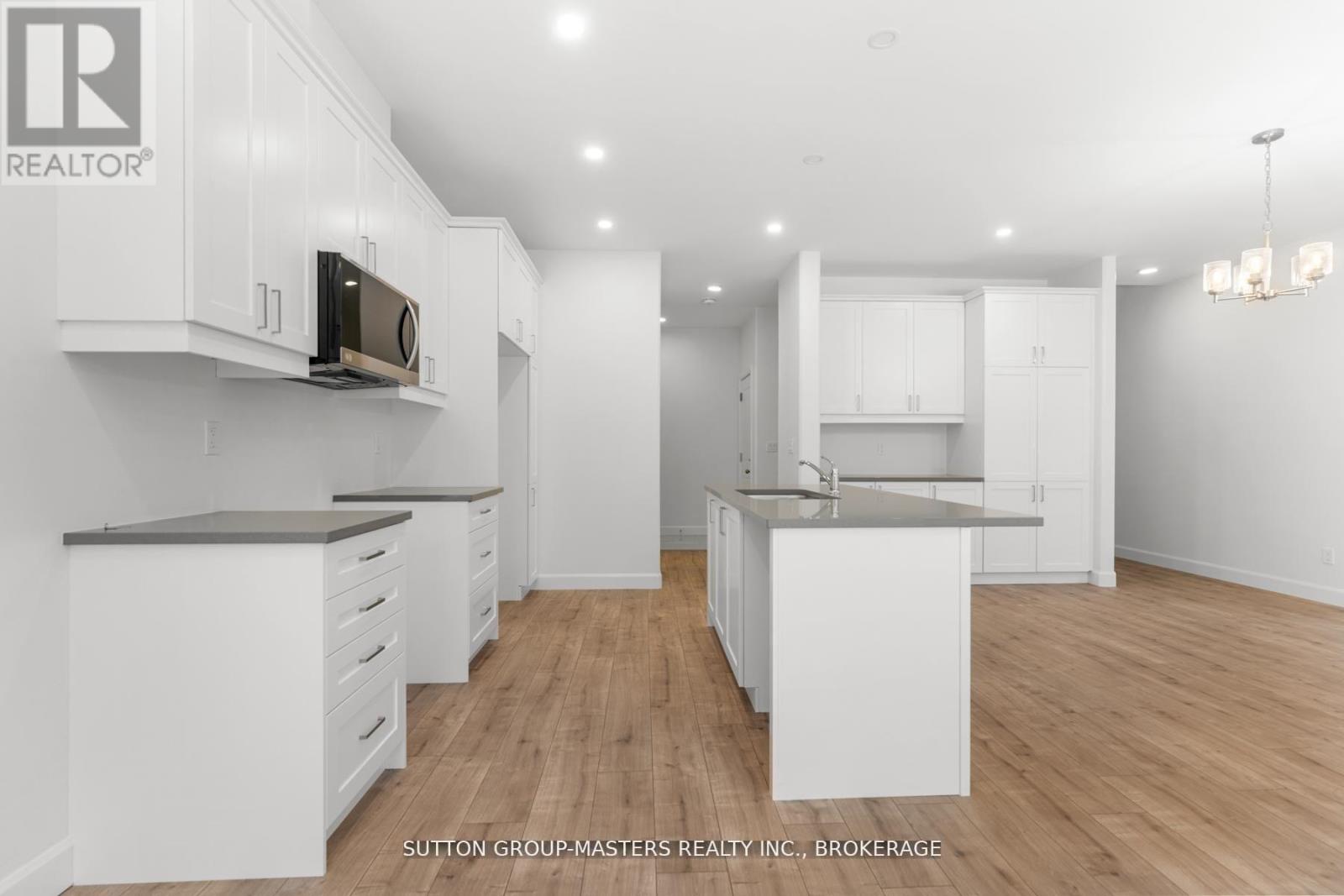 216 Superior Drive Property Photo 10
