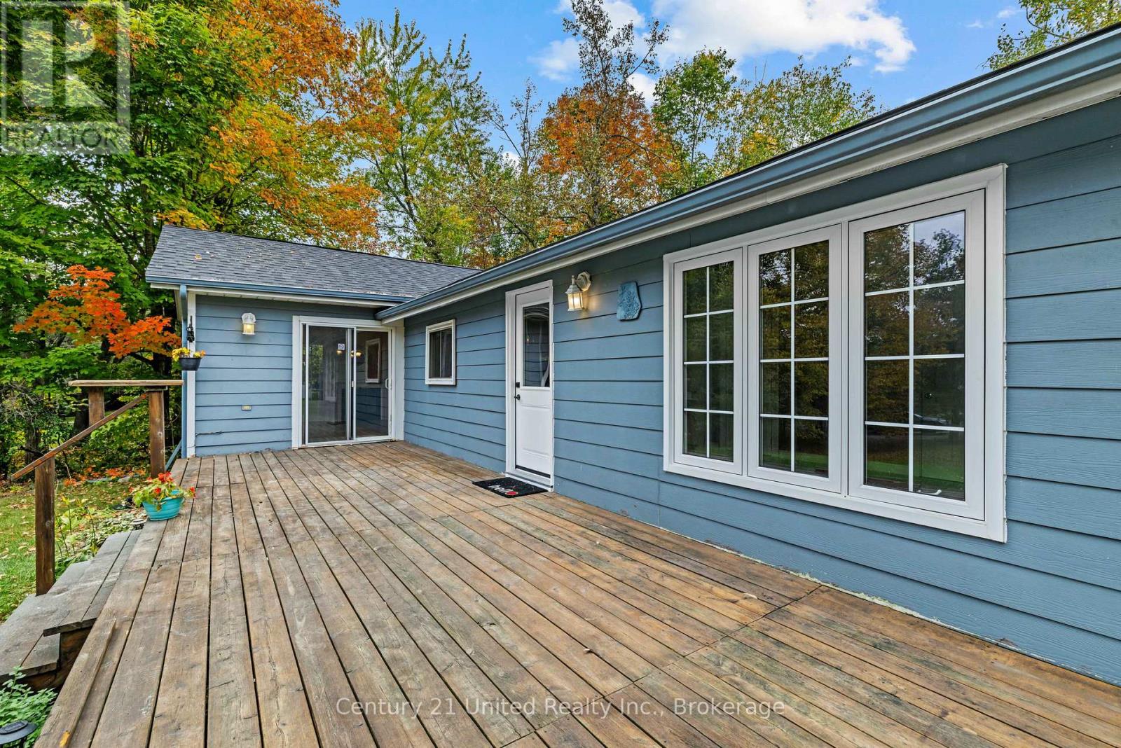 1249 Birchview Road Property Photo 4