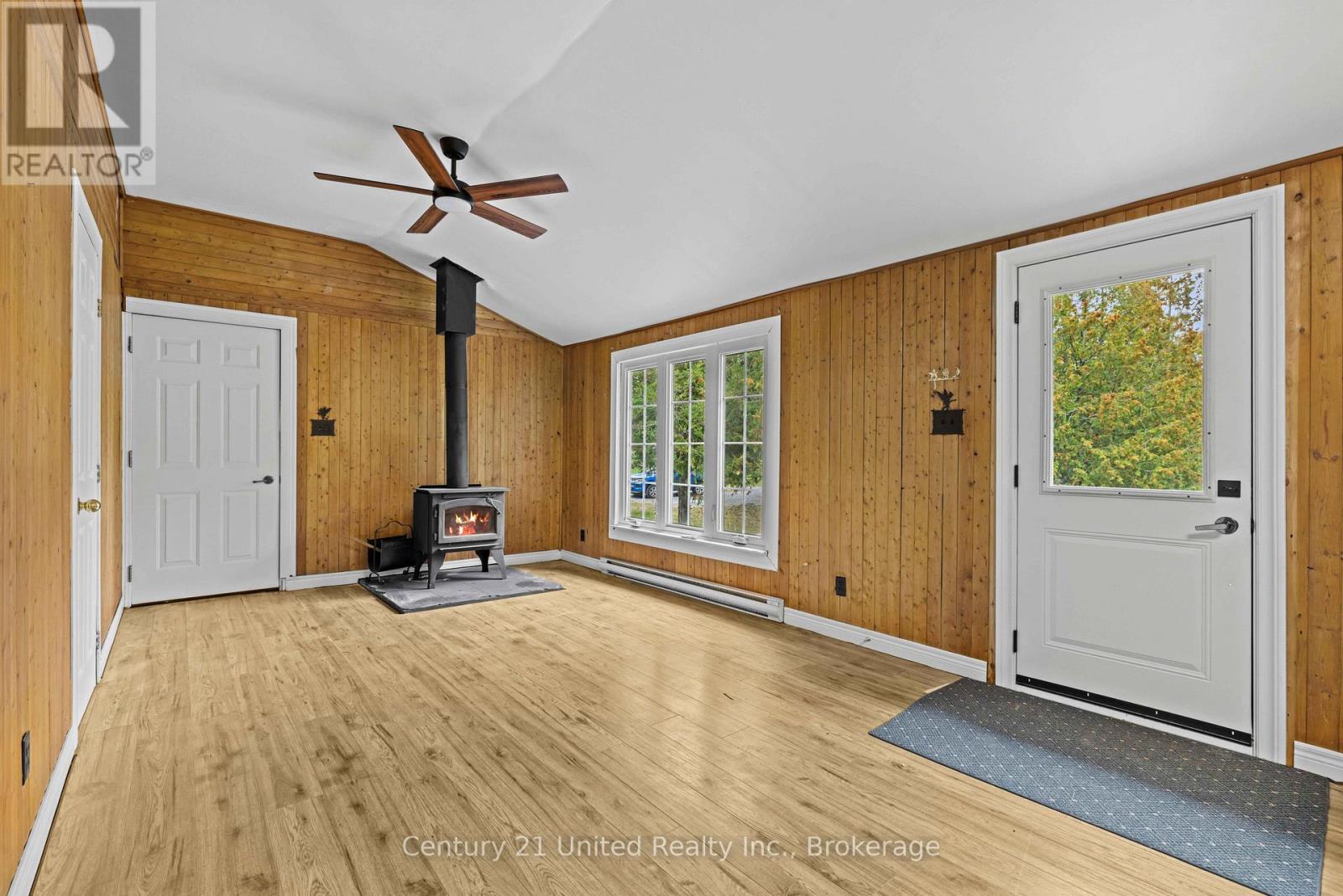 1249 Birchview Road Property Photo 6