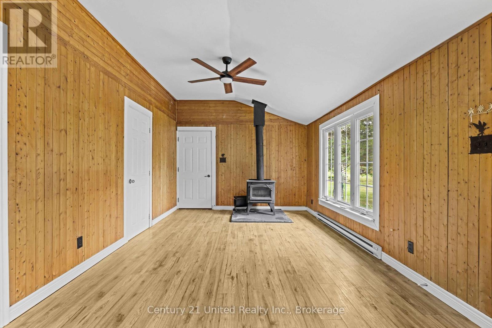 1249 Birchview Road Property Photo 7