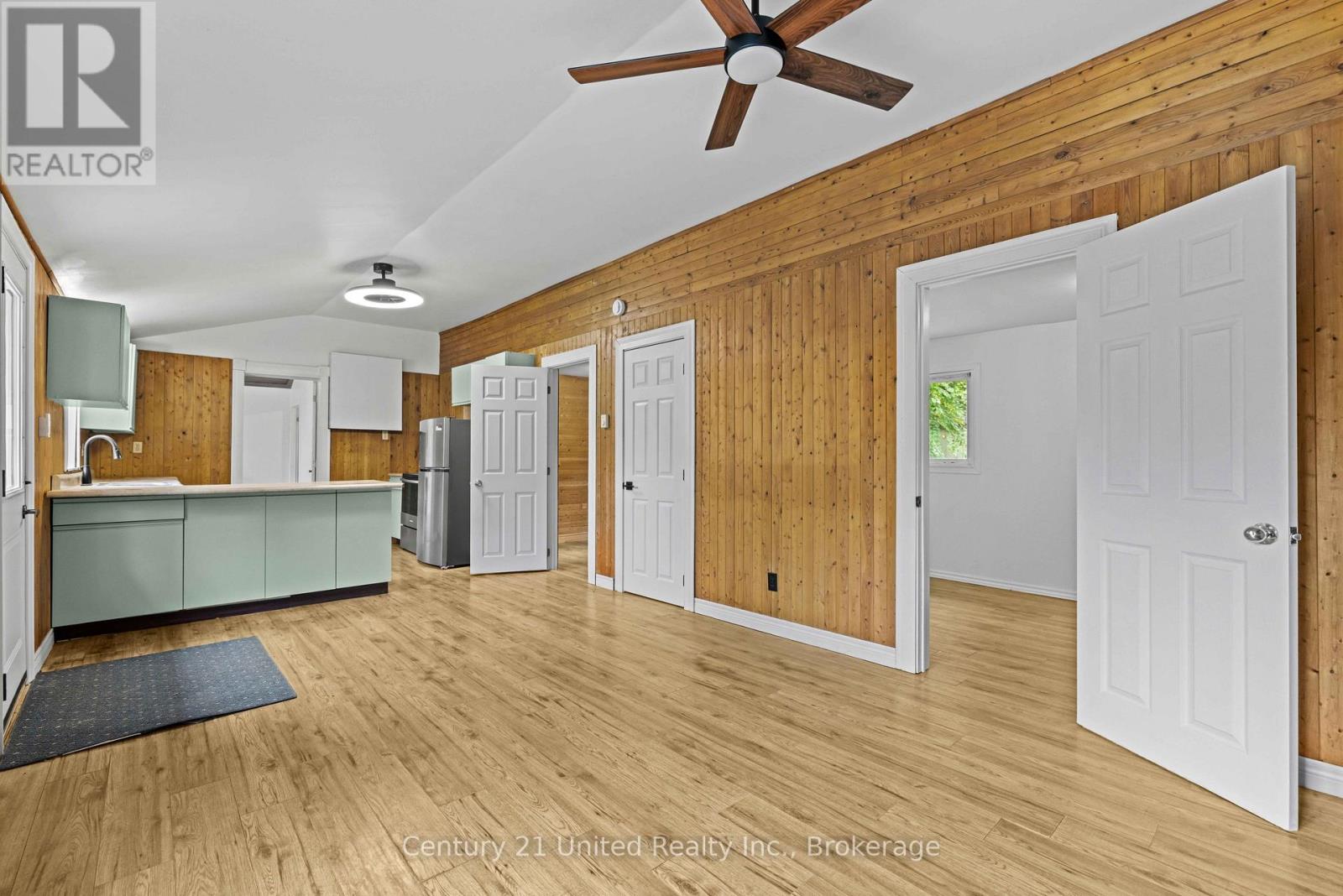 1249 Birchview Road Property Photo 10