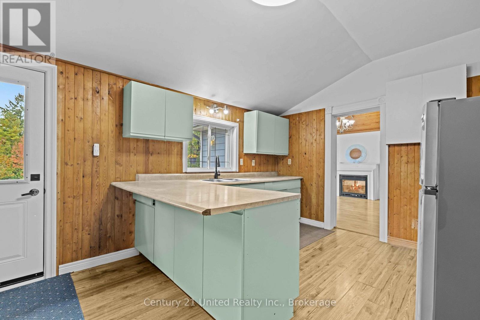 1249 Birchview Road Property Photo 12