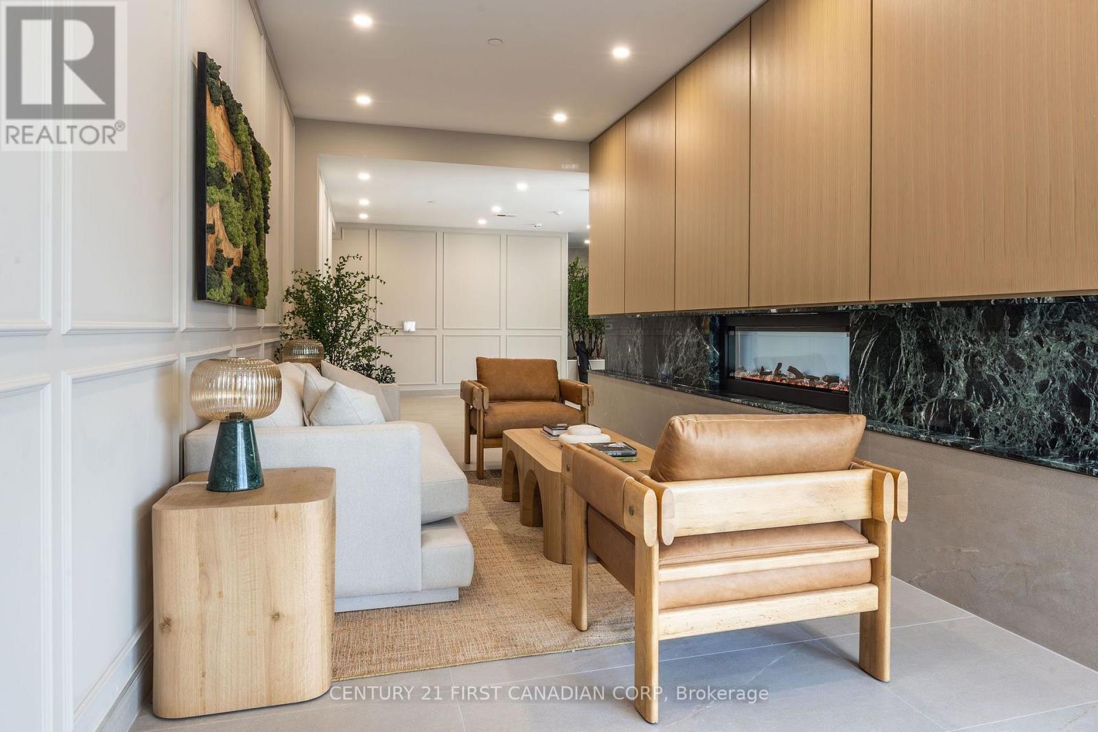 419 - 230 North Centre Road Property Photo 18