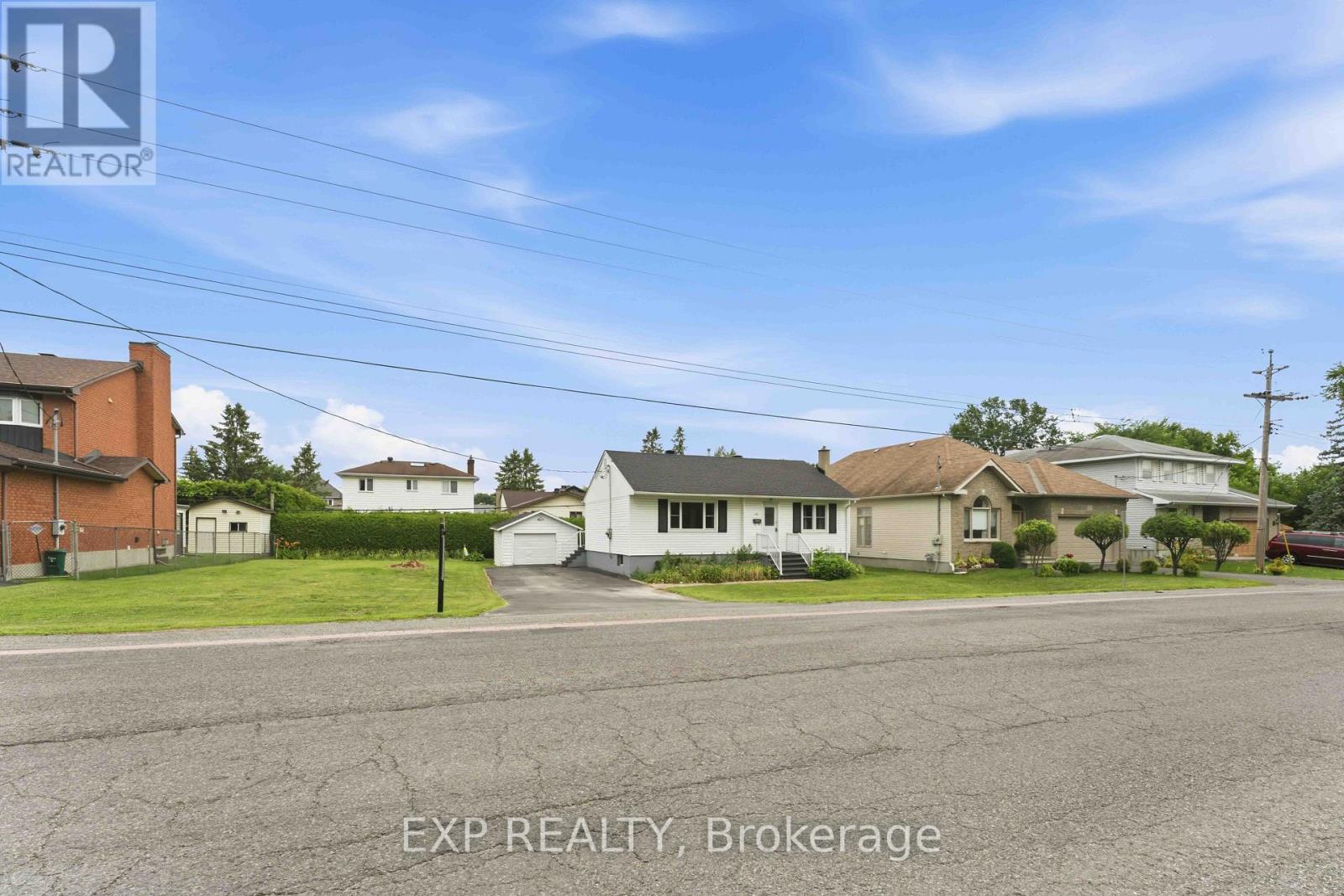 1613 Queensdale Avenue Property Photo 3