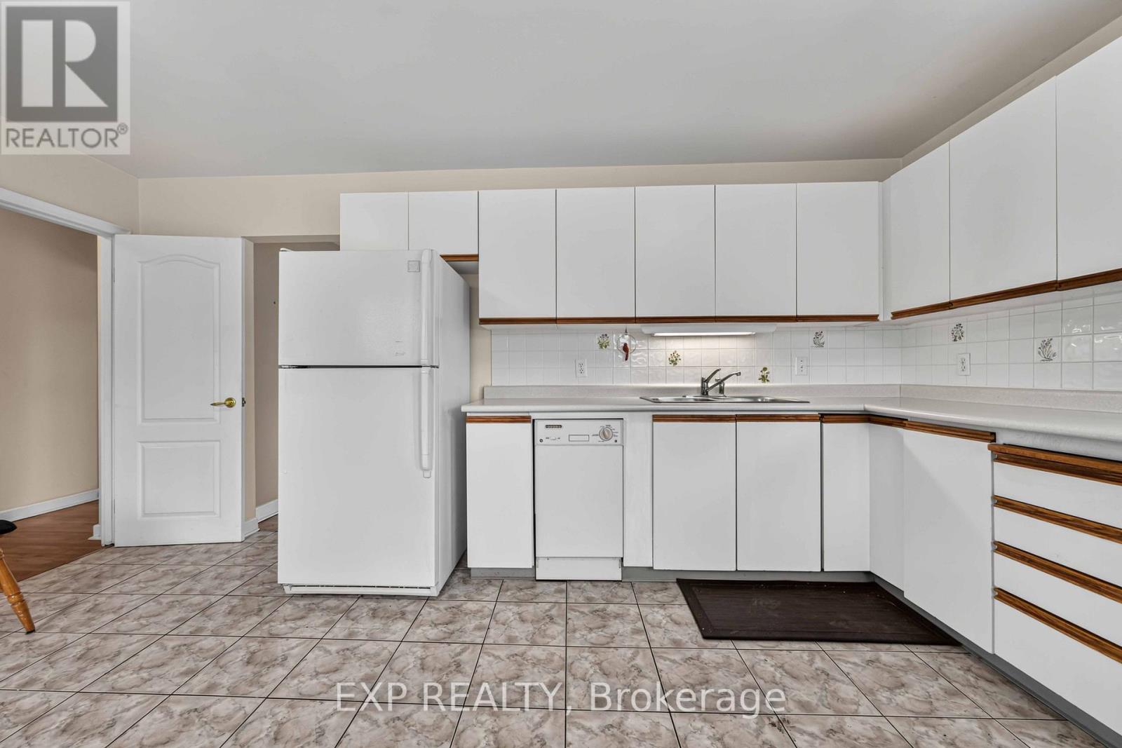 1613 Queensdale Avenue Property Photo 11