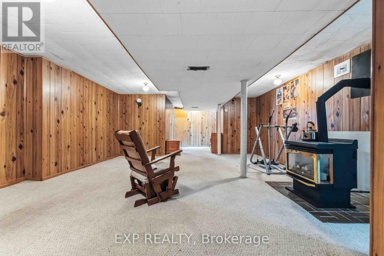 1613 Queensdale Avenue Property Photo 20