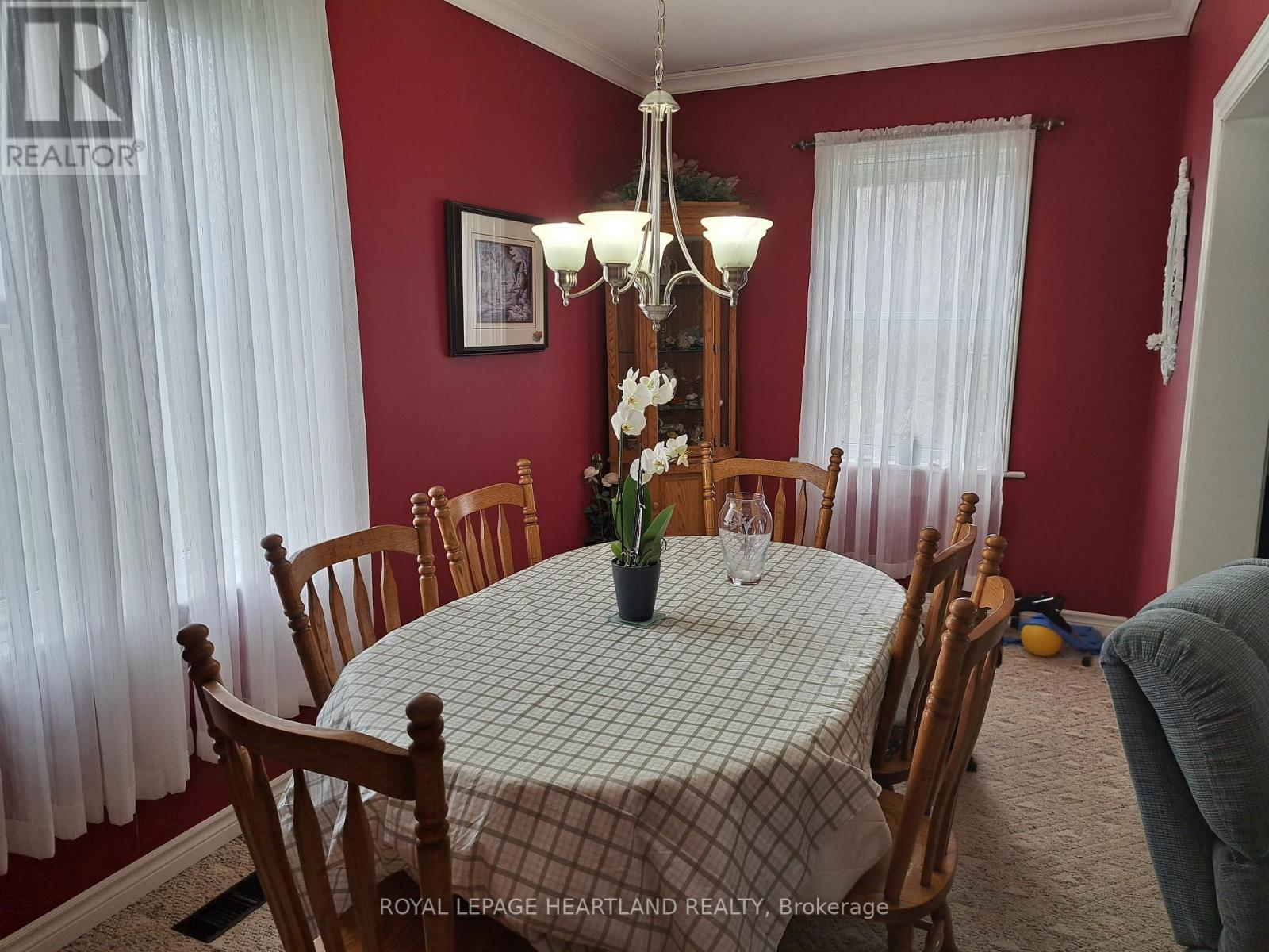 39132 Mount Carmel Drive Property Photo 9