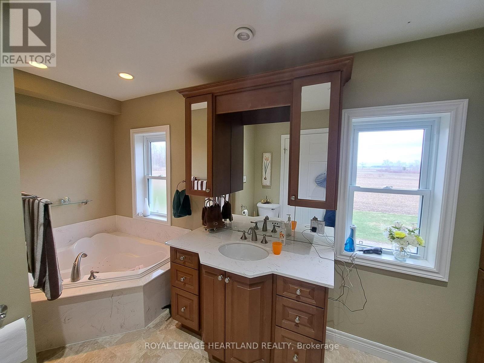 39132 Mount Carmel Drive Property Photo 19