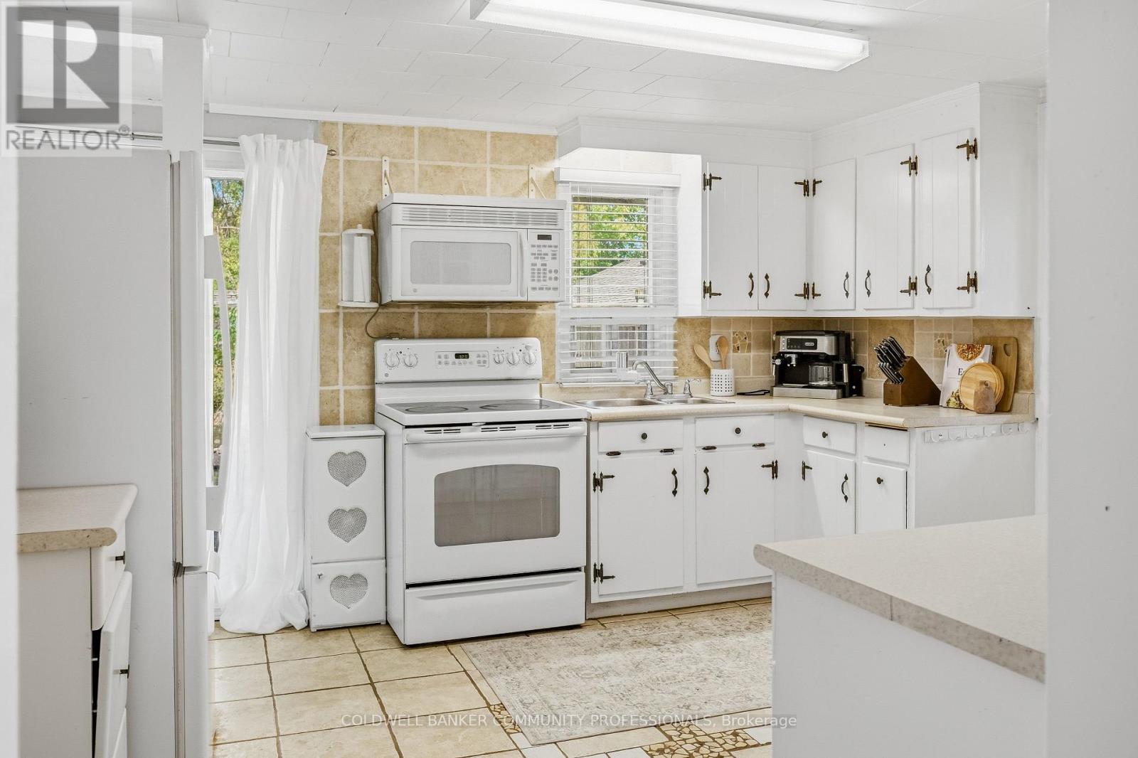 42 Sanderson Street Property Photo 17