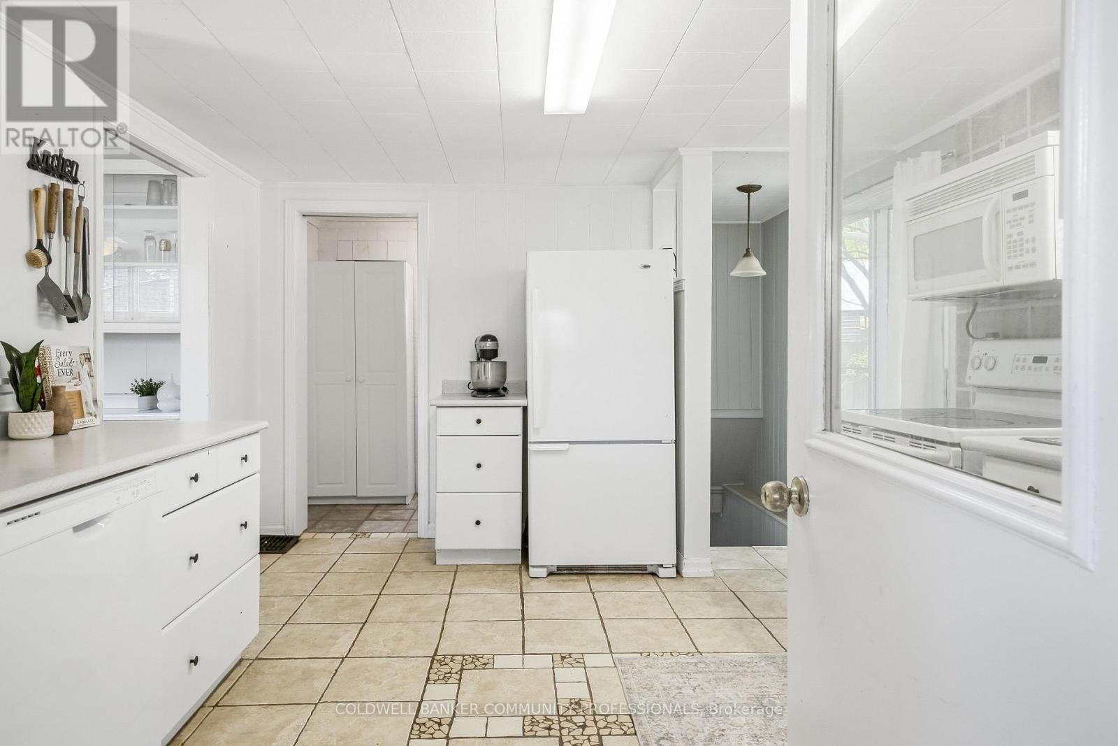 42 Sanderson Street Property Photo 21