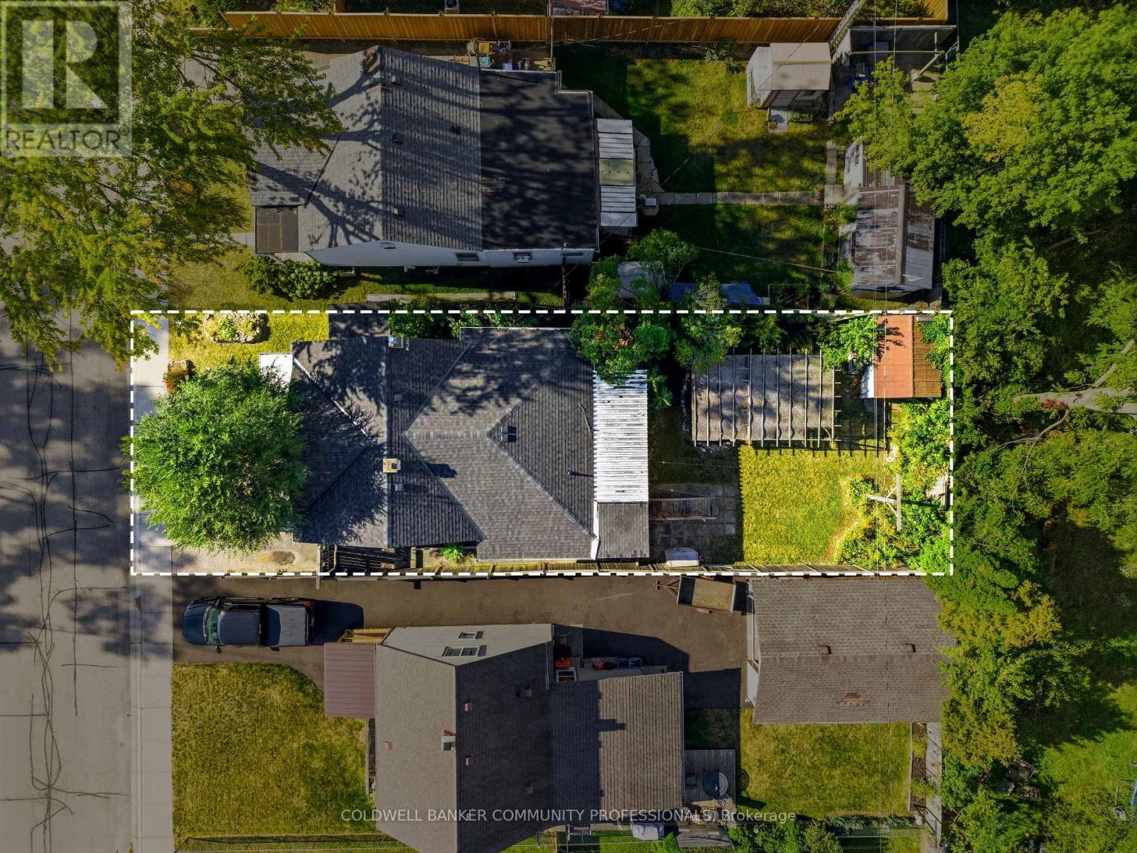 42 Sanderson Street Property Photo 41