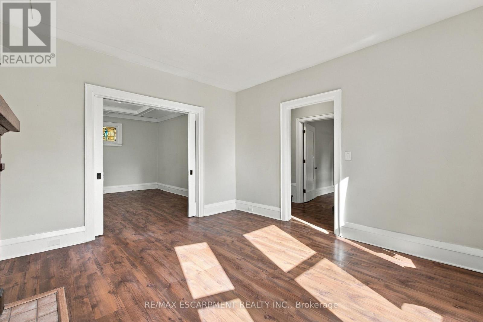 100 Balsam Avenue S Property Photo 18