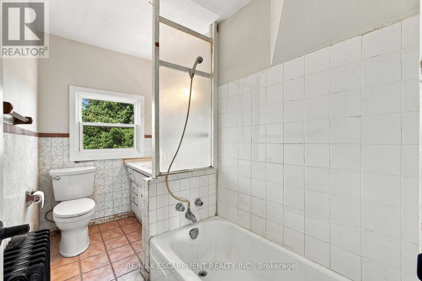 100 Balsam Avenue S Property Photo 43