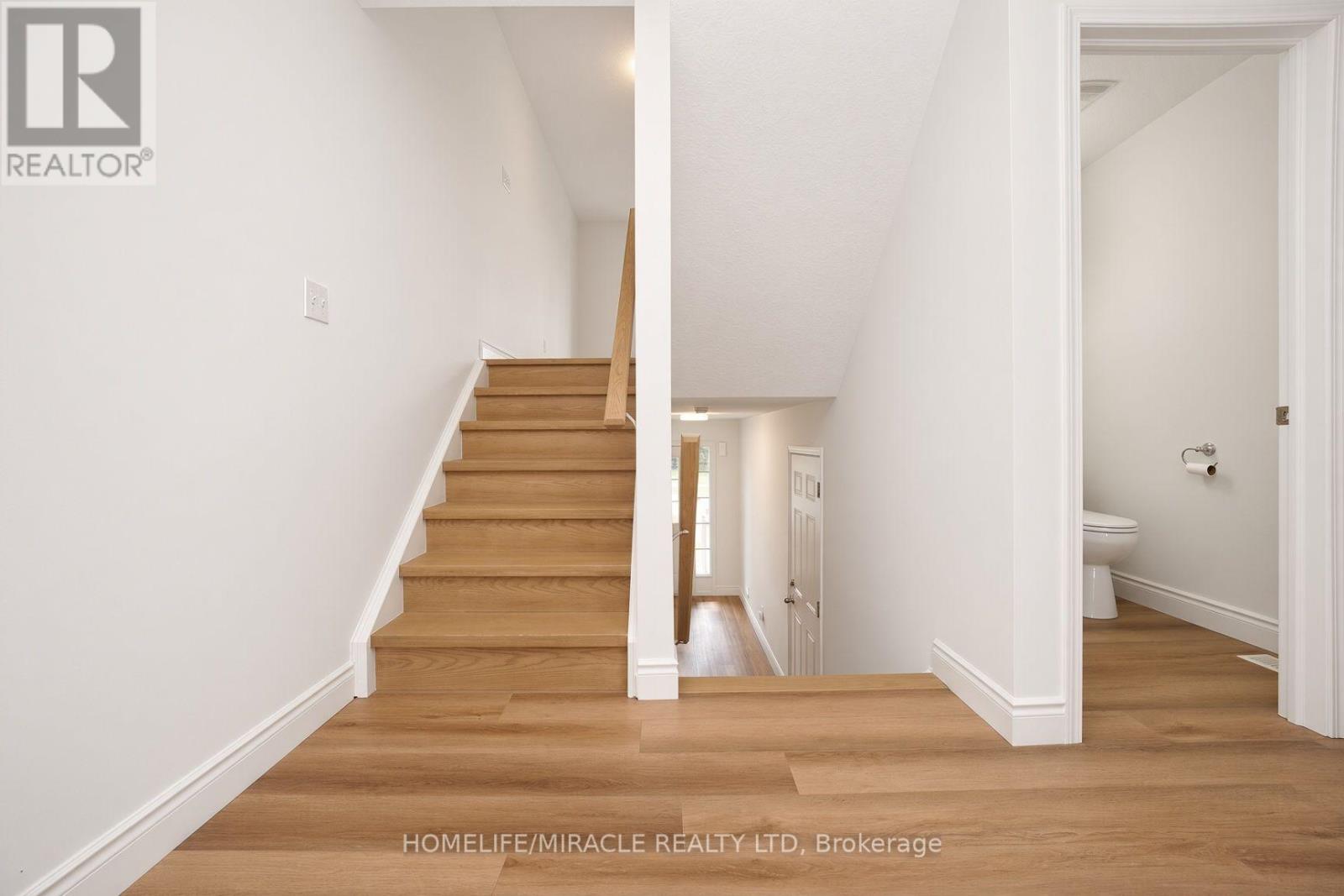 250 Parkvale Drive Property Photo 19