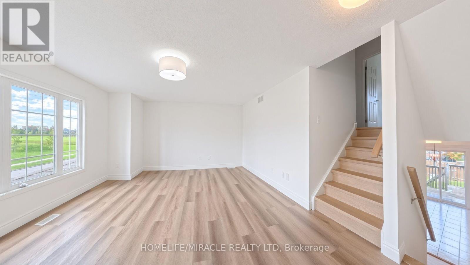250 Parkvale Drive Property Photo 21