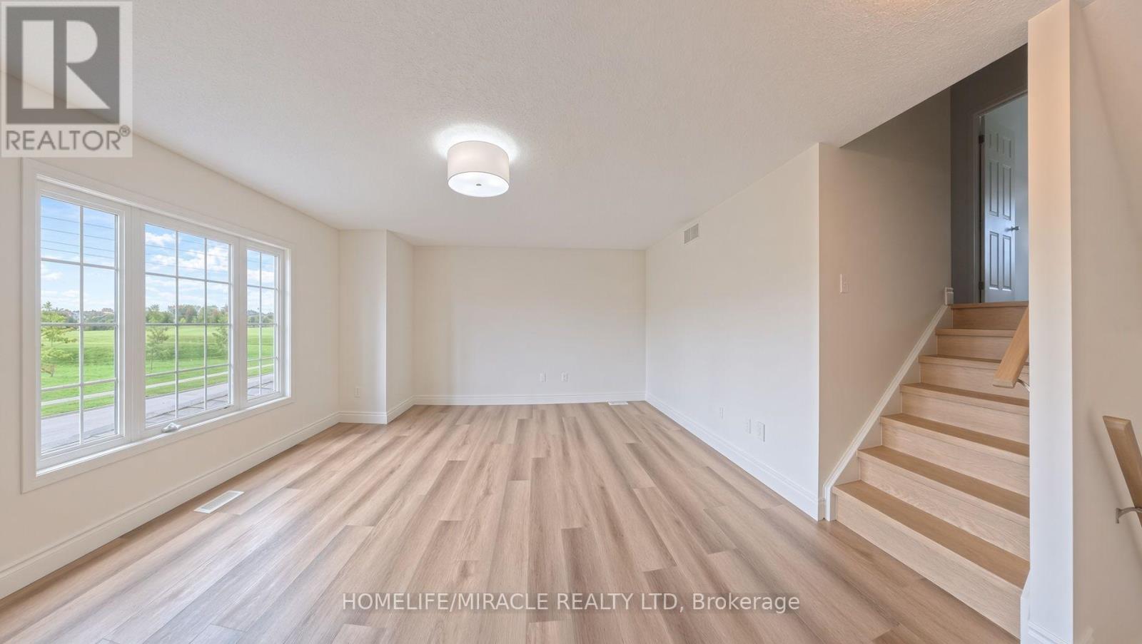 250 Parkvale Drive Property Photo 22