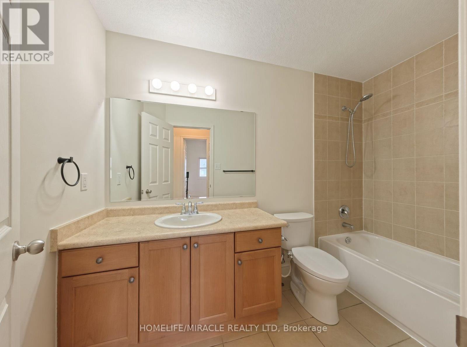 250 Parkvale Drive Property Photo 25