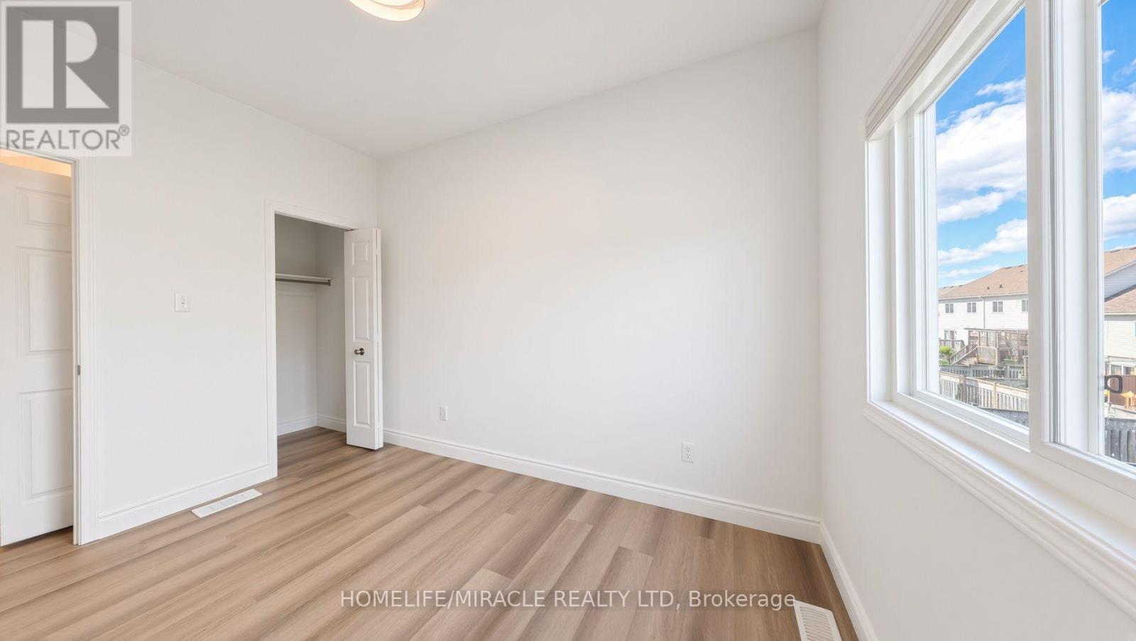 250 Parkvale Drive Property Photo 30