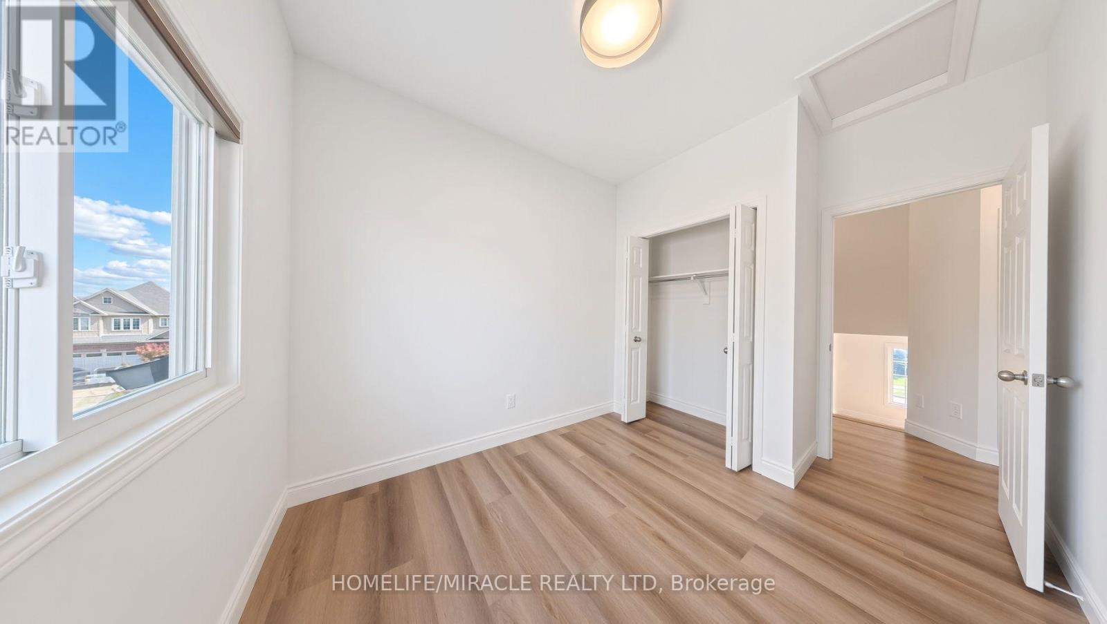 250 Parkvale Drive Property Photo 31