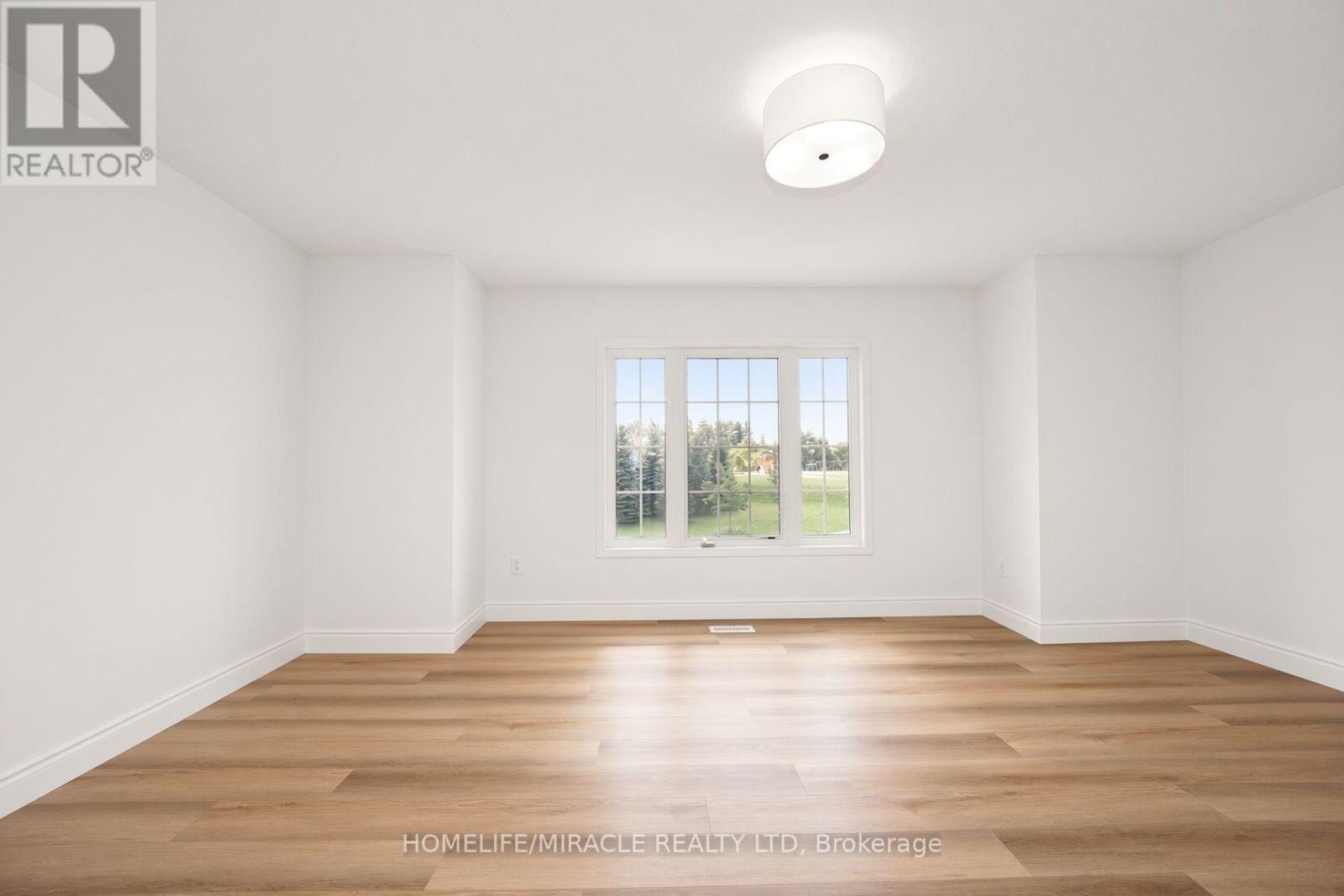 250 Parkvale Drive Property Photo 34