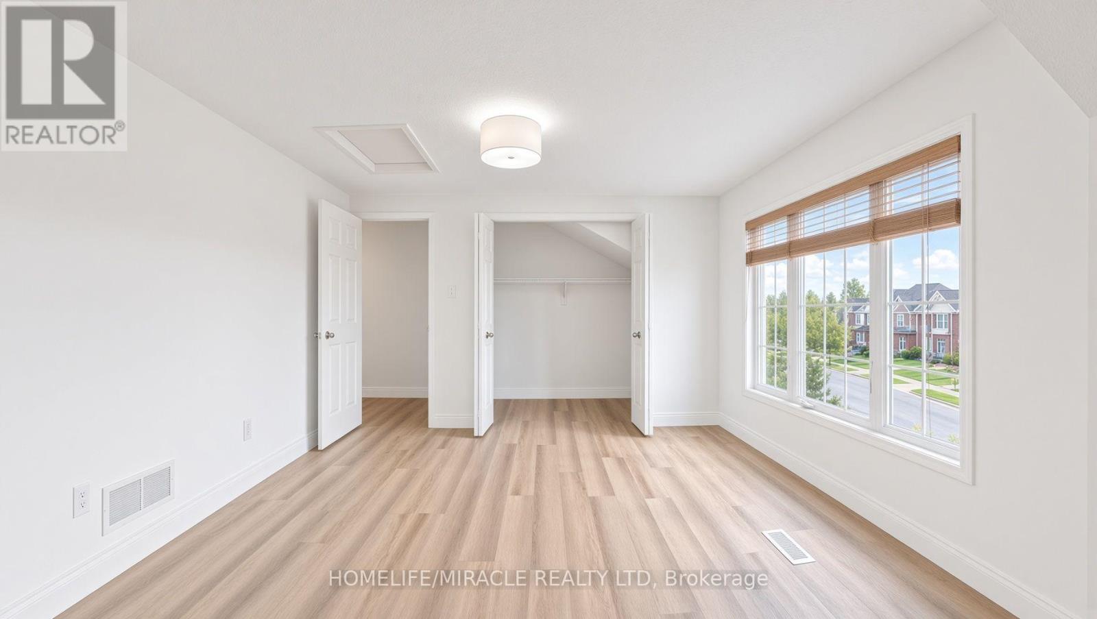 250 Parkvale Drive Property Photo 35