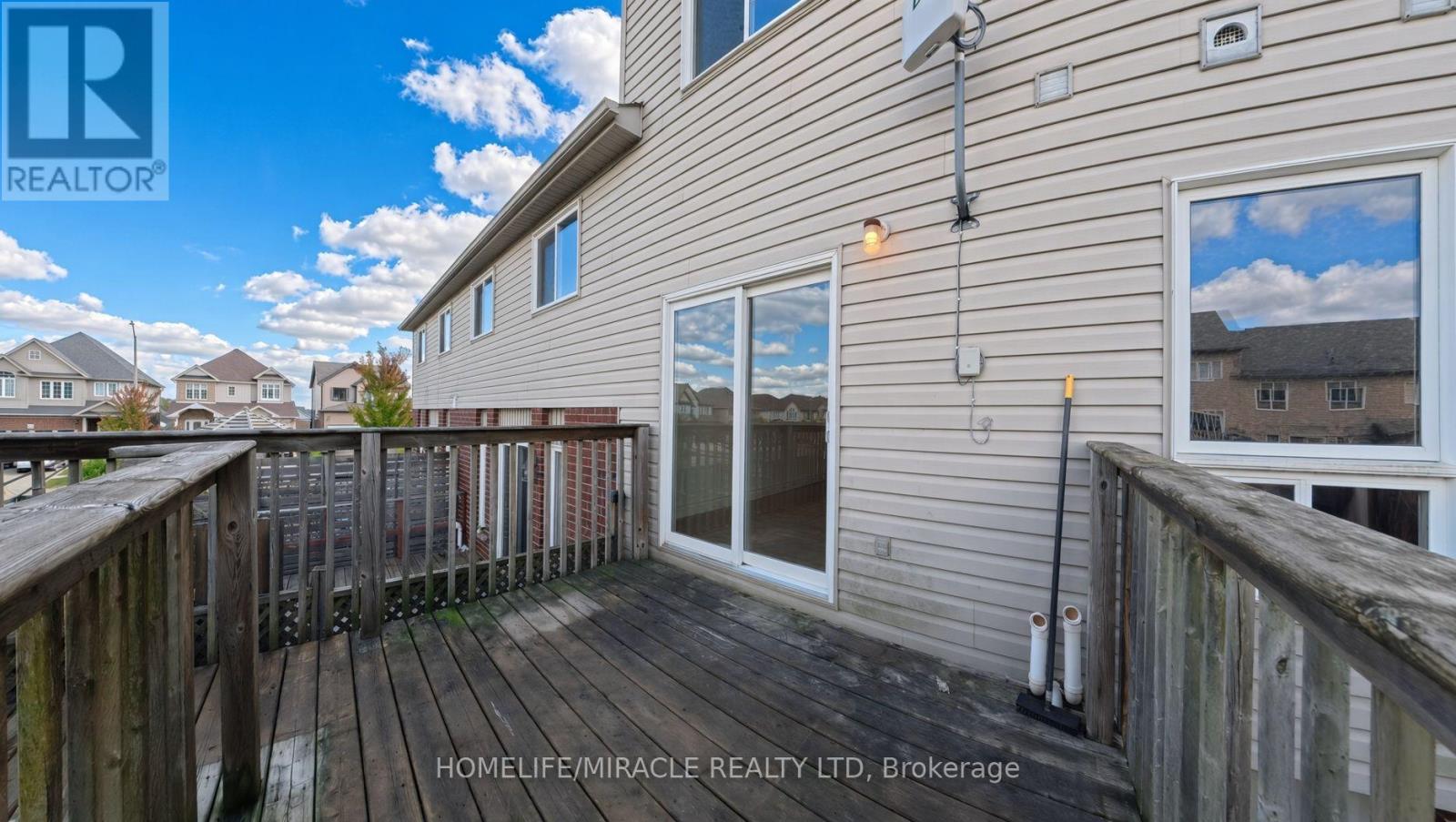 250 Parkvale Drive Property Photo 43