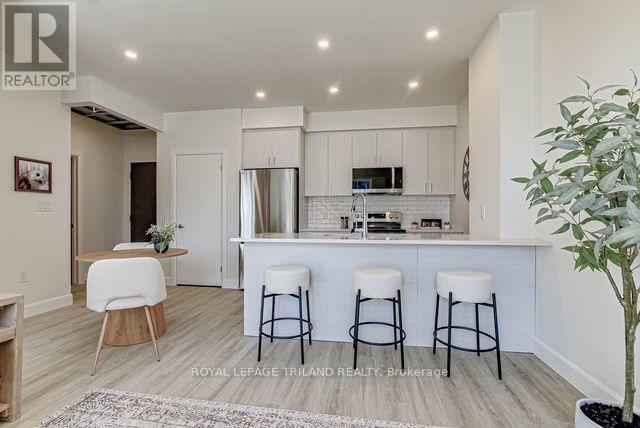 307 - 75 Walnut Street Property Photo 1