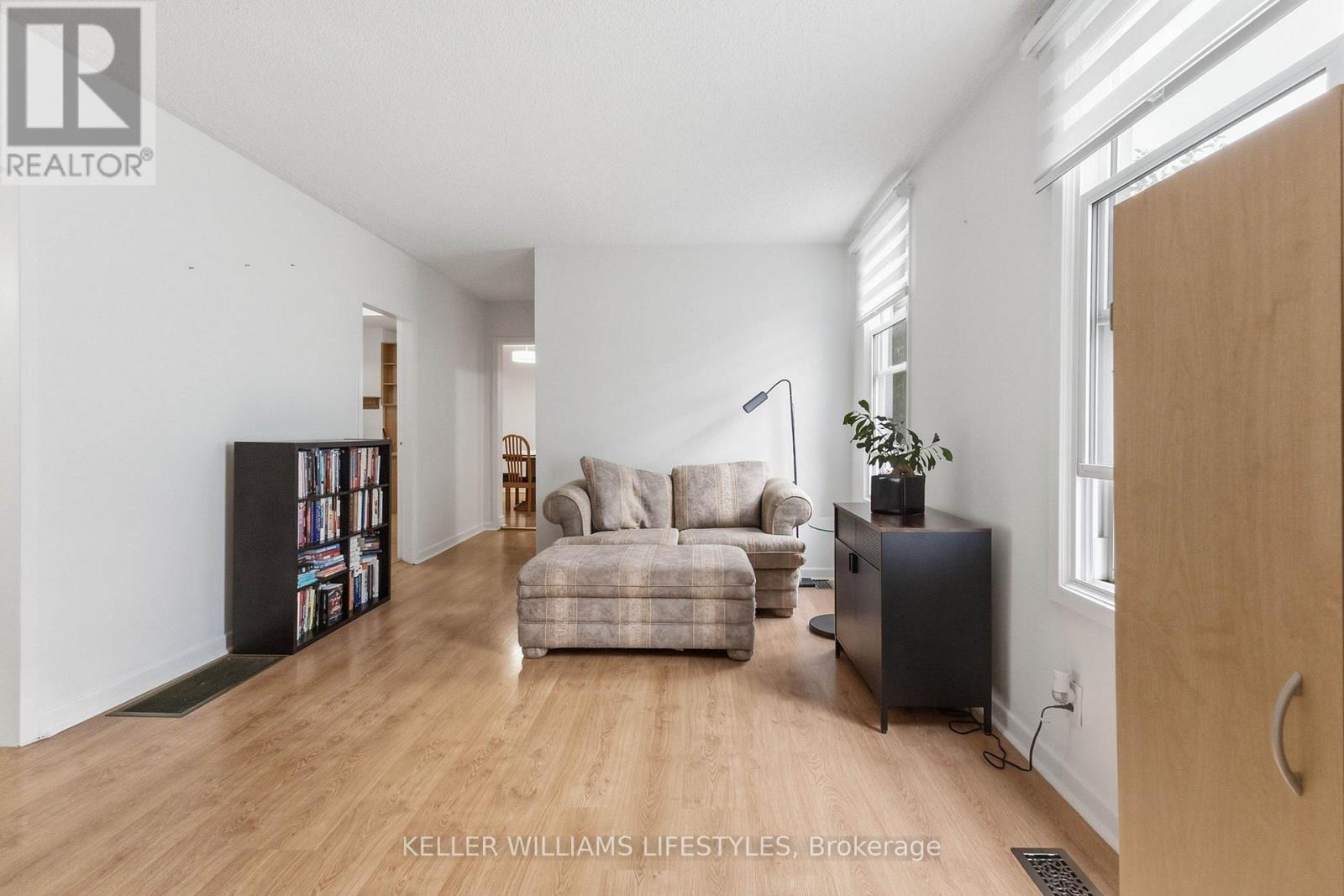 573 Hill Street Property Photo 7