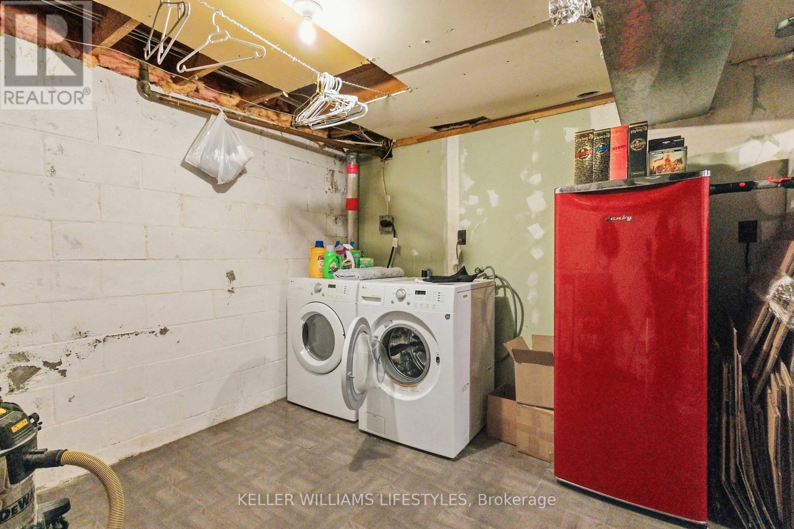 573 Hill Street Property Photo 23