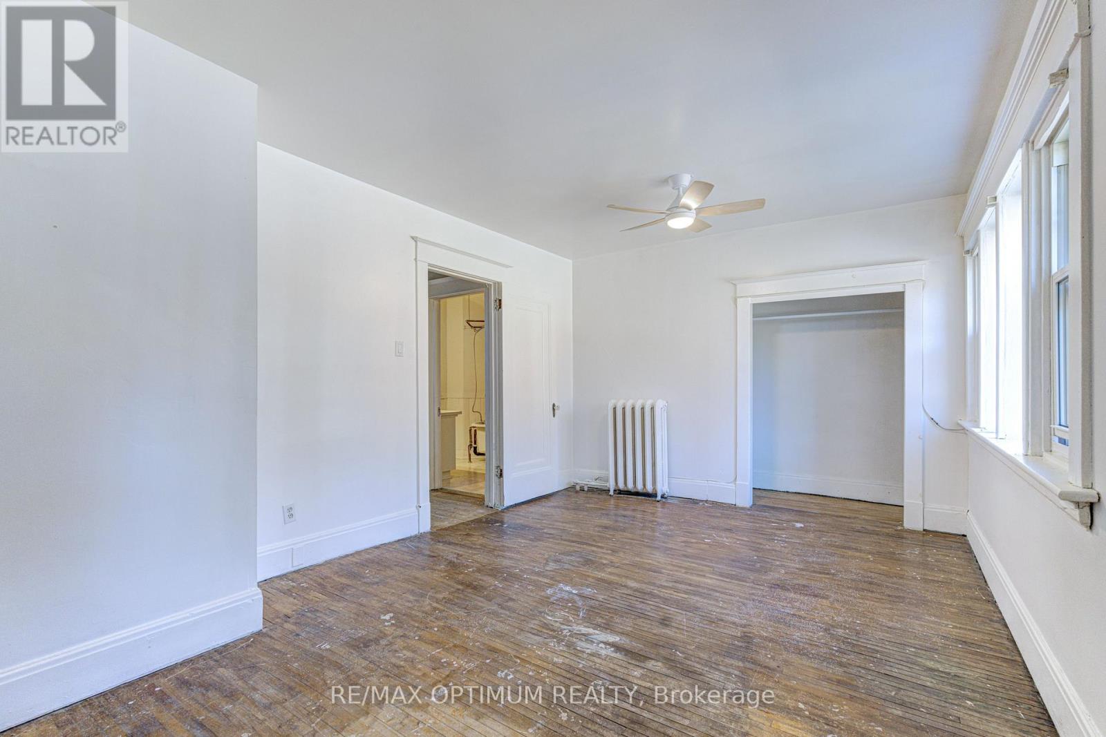 916 Queenston Road Property Photo 28